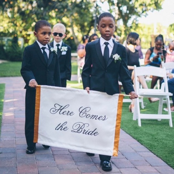 Here Comes the Bride Sign - Picture 1 of 3
